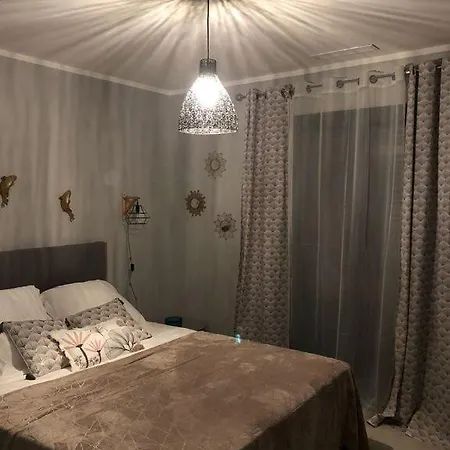 Monteleone فيلة بونيفَسْيو